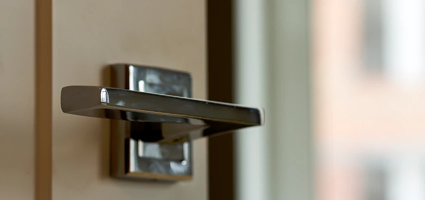 Door Lever Knob Repair in Orosi, California