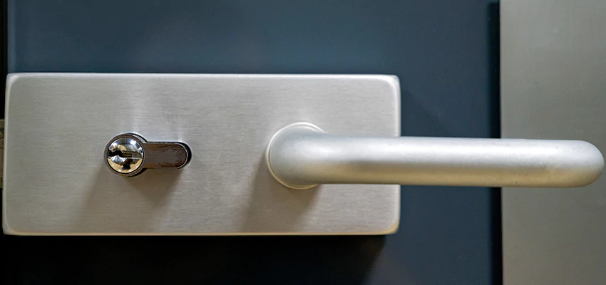 Change Patio Door Locks in Orosi, California